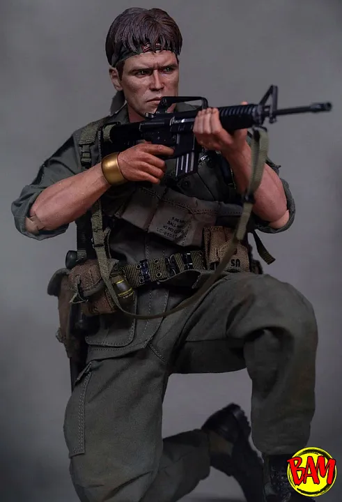 DAMTOYS: DMS047 Sergeant Elias 1/6 Scale Action Figure (Platoon)