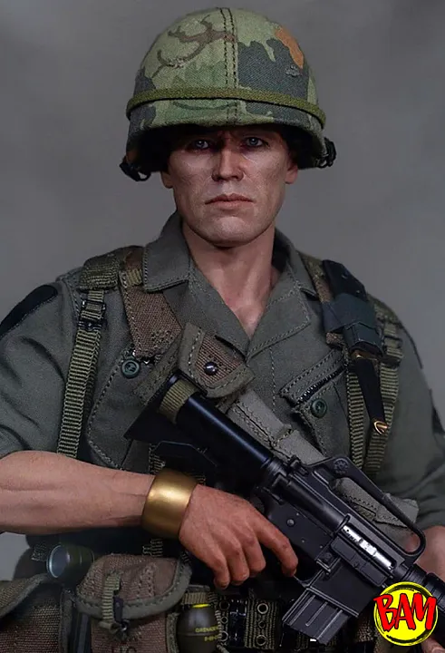 DAMTOYS: DMS047 Sergeant Elias 1/6 Scale Action Figure (Platoon)