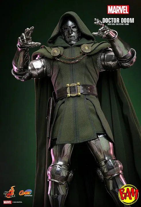 Hot Toys: CMS022 Doctor Doom 1/6 Scale Actionfigur (Fantastic Four)