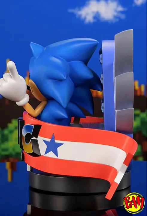 Sonic the Hedgehog Title Screen Statue