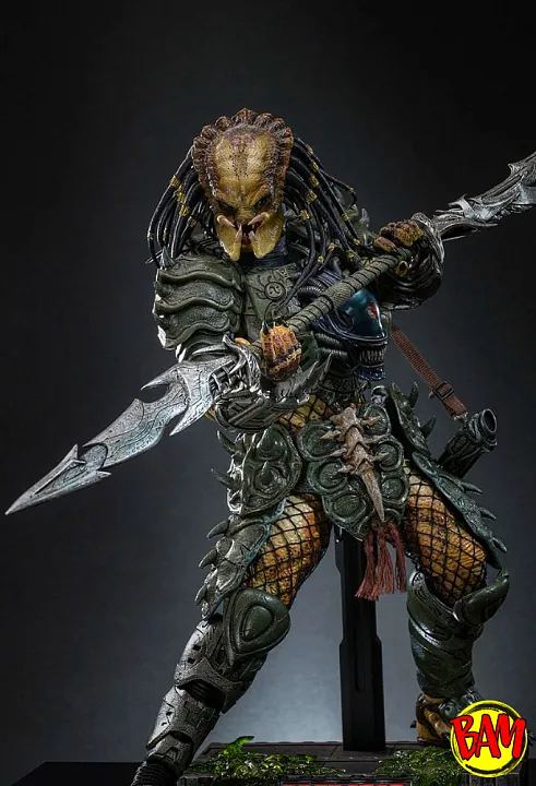 Hot Toys: CMS029 Broken Tusk Predator 1/6 Scale Action Figure (Alien VS Predator)