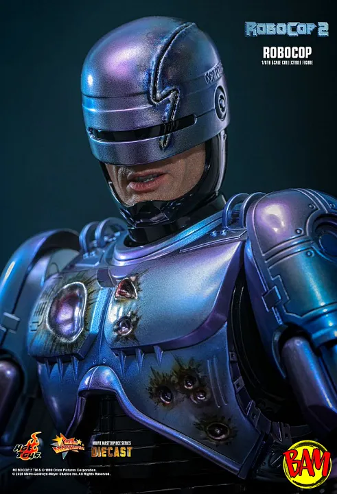Hot Toys: MMS827D74 RoboCop 1/6 Scale Action Figure (RoboCop 2)
