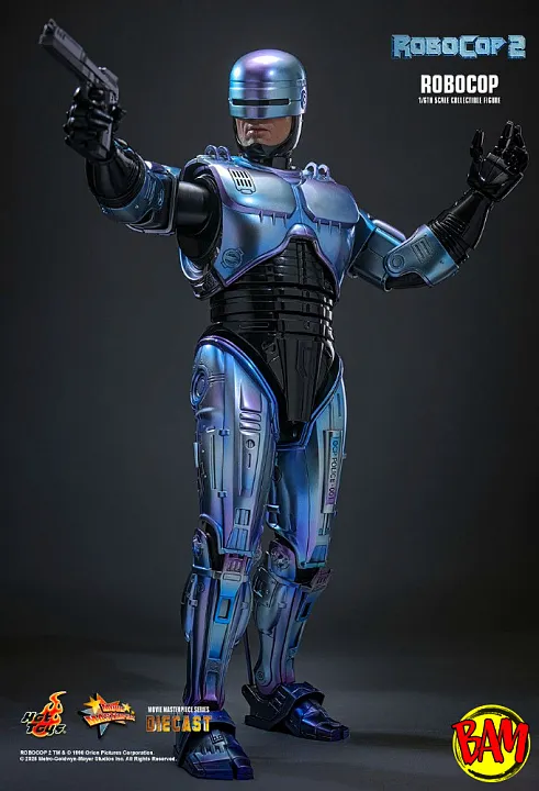 Hot Toys: MMS827D74 RoboCop 1/6 Scale Action Figure (RoboCop 2)
