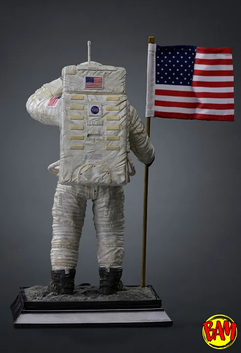 Iron Studios: Legacy Replica 1/4 Apollo 11 Astronaut Statue (NASA)