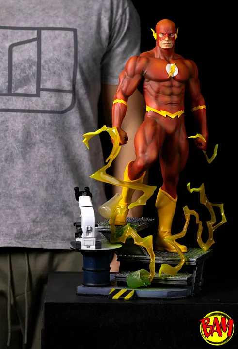 Iron Studios: Legacy Replica 1/4 Flash Statue (DC Comics)