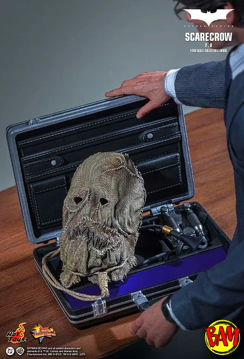 Hot Toys: MMS801 Scarecrow 2.0 | 1/6 Scale Actionfigur (Batman Begins)