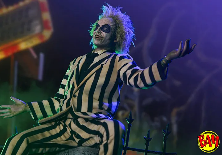 Sideshow: Premium Format Figure Beetlejuice (Mixed Media)