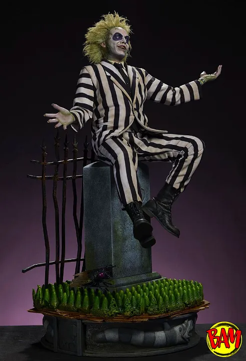 Sideshow: Premium Format Figure Beetlejuice (Mixed Media)