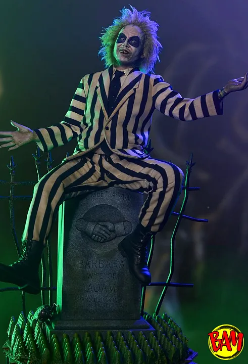 Sideshow: Premium Format Figure Beetlejuice (Mixed Media)