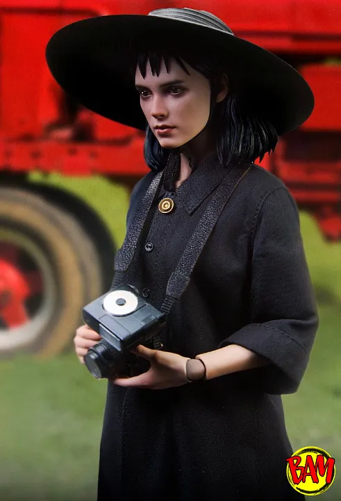 Sideshow: Lydia Deetz 1/6 Scale Action Figure (Beetlejuice)