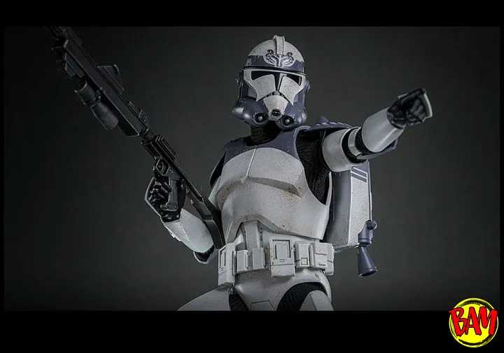 Hot Toys: TMS142 | 104th Battalion Wolfpack Clone Trooper 1/6 Scale Action Figure (Star Wars)